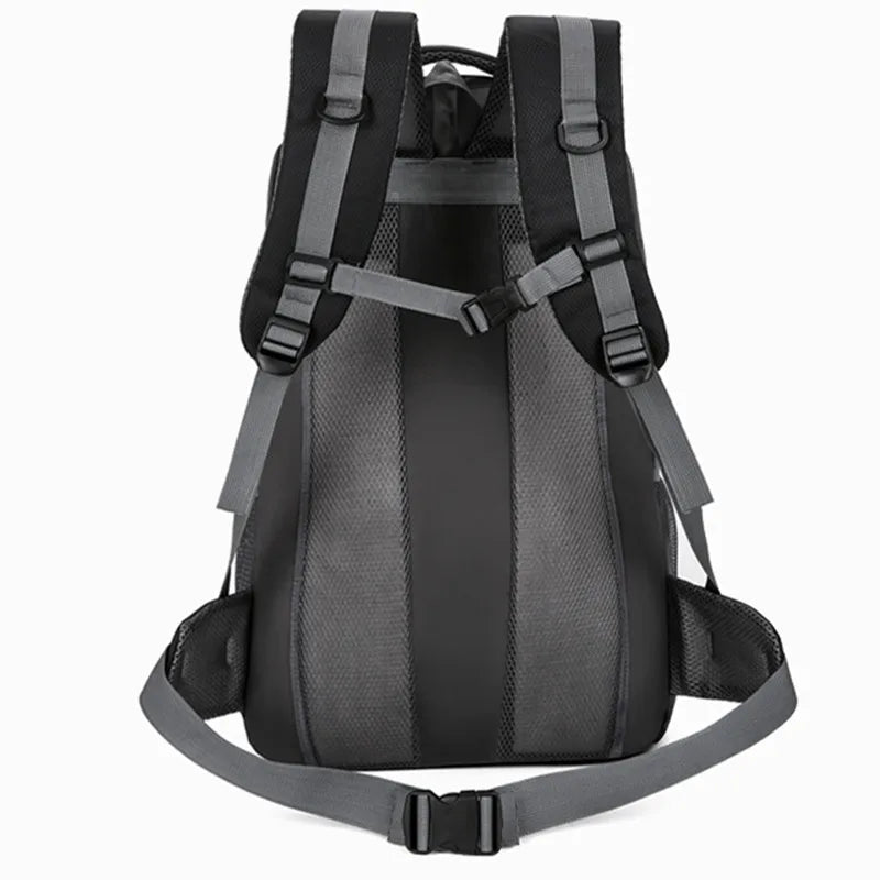 Backpack Ryggsäck 60 Liter: Hållbar Design & Smart Förvaring - Ryggsäck